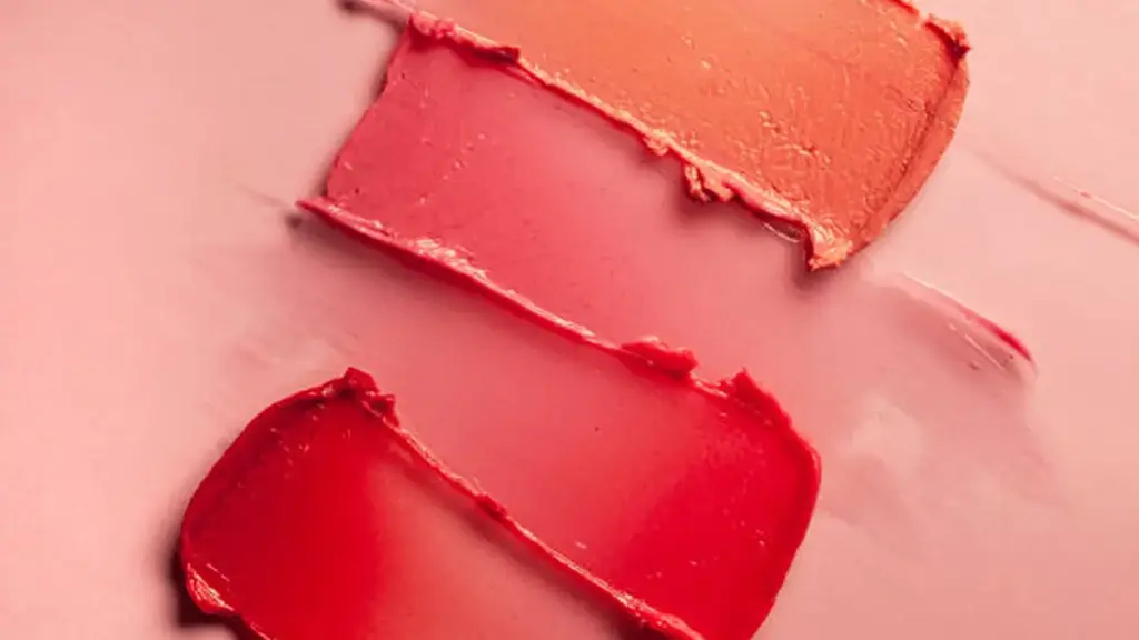 Matte Lipstick vs Satin-Lipstick Formulas