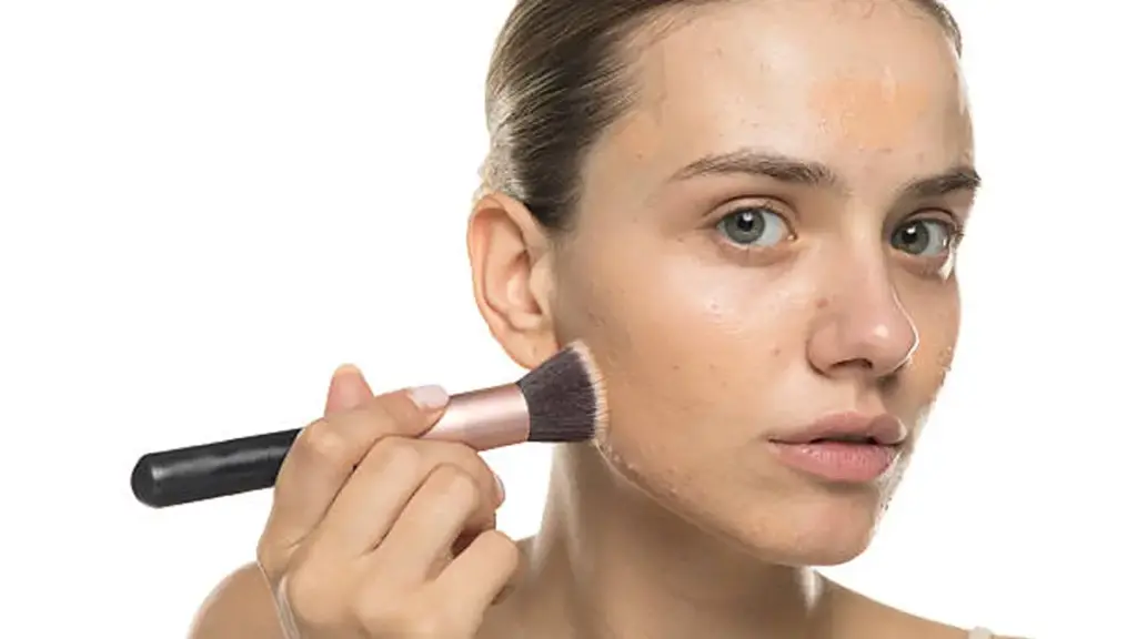 Why Foundation Oxidizes and How Manufacturers Prevent It