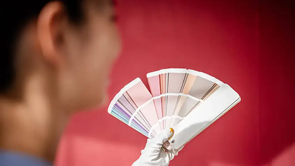 How Makeup OEM Factories Handle Makeup Color Matching