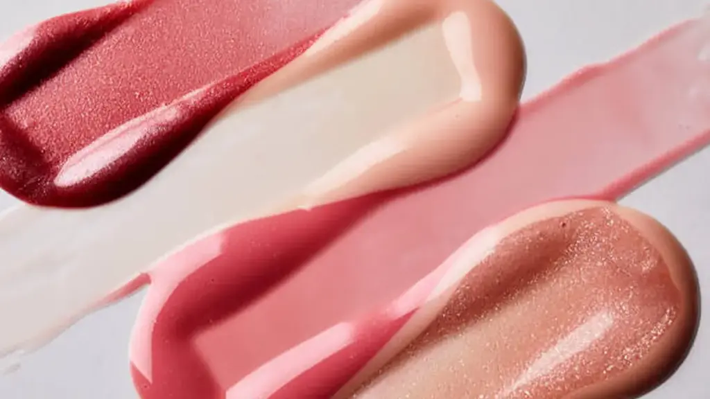 How to Create a Custom Lip Gloss Formula