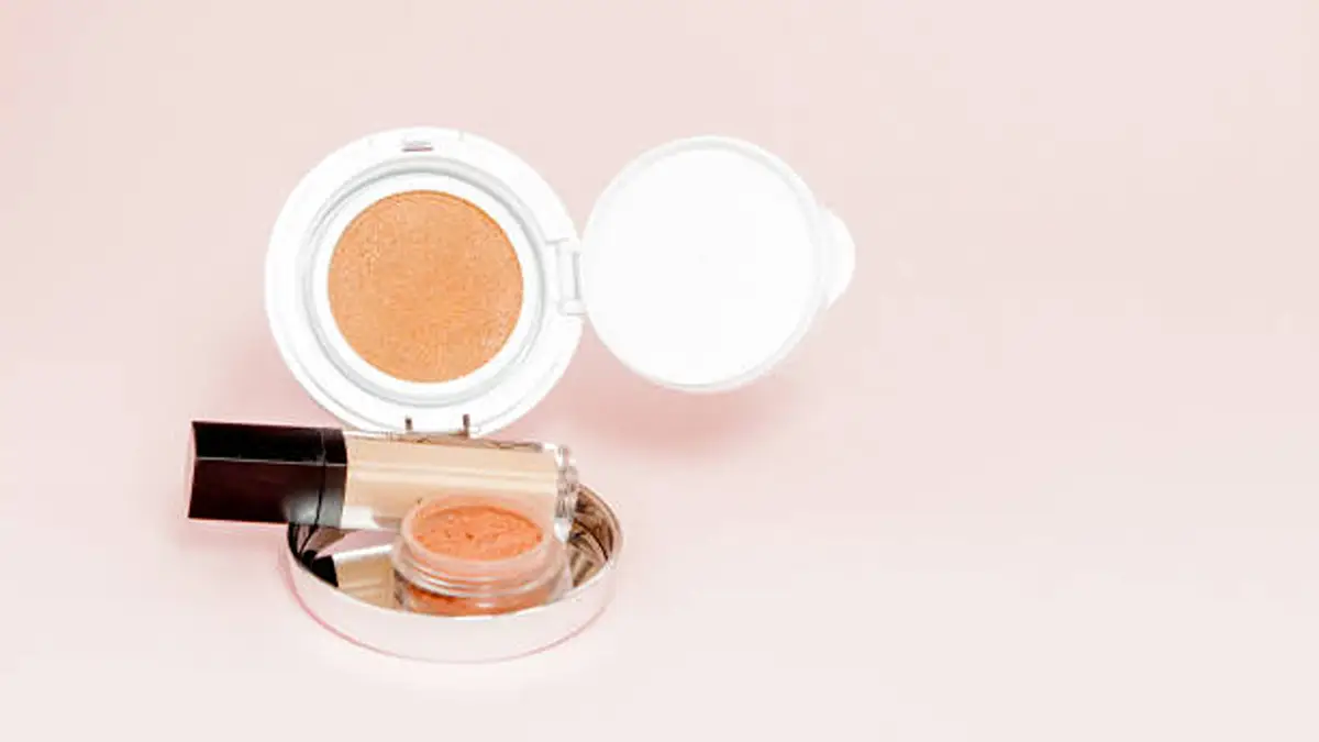 Cushion vs Liquid Foundation1