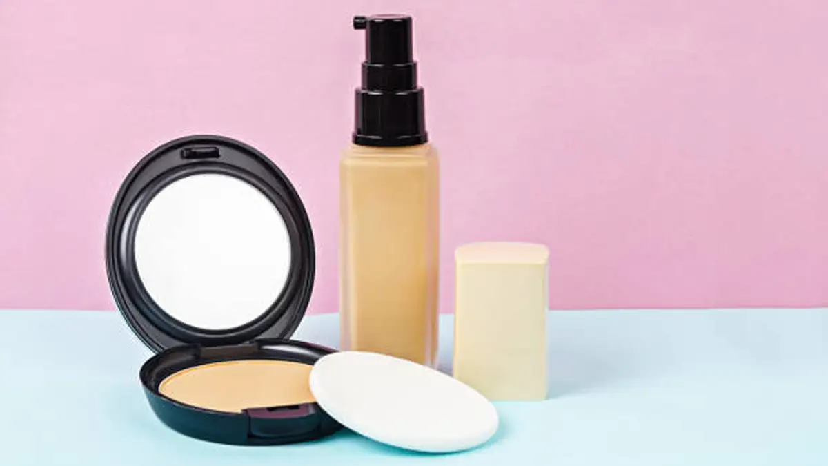 Cushion vs Liquid Foundation2